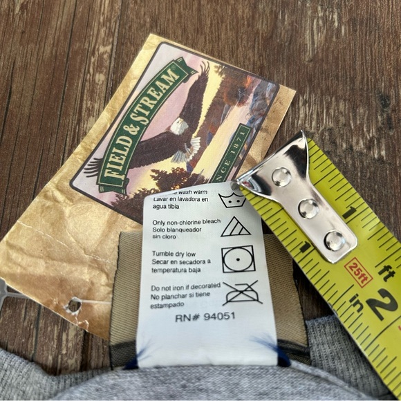 Field & Stream Bluegill T-Shirt Grey Medium - Picture 9 of 9